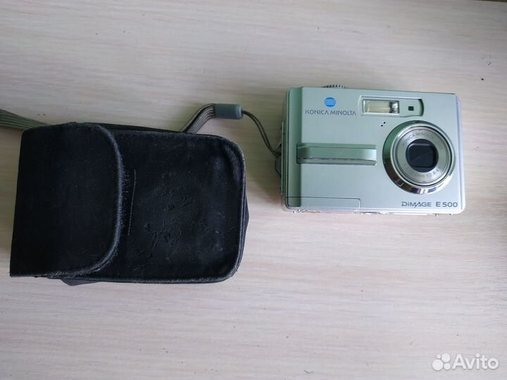 Фотоаппарат Konica Minolta dimage e500
