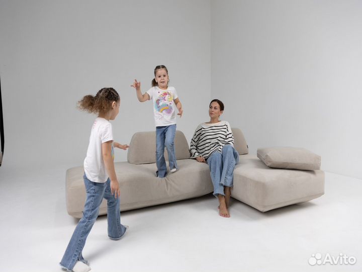 Диван прямои 4400х1700 мм