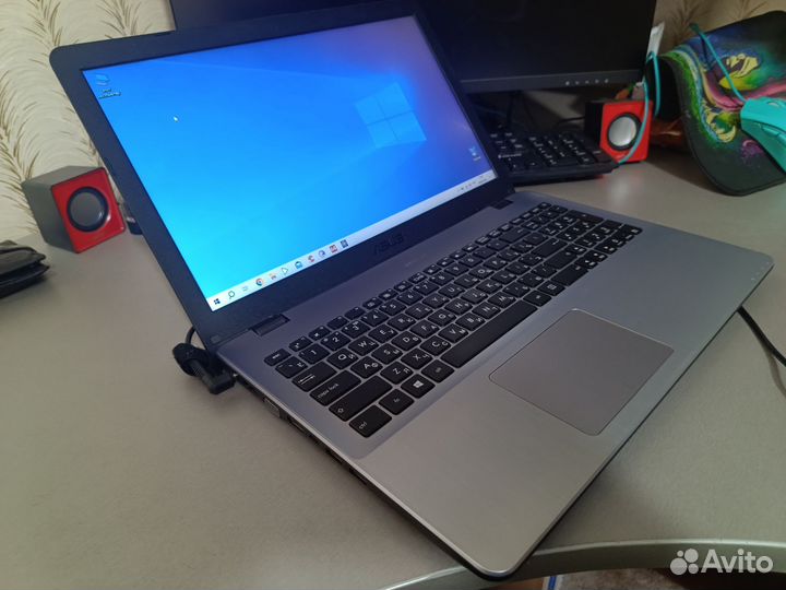 Asus: 15.6, A9-9420, R5 m420, 10Ddr4, ssd+ 750gb