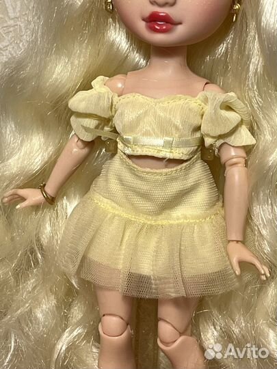 Rainbow High delilah