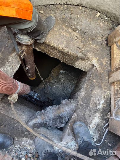 Аренда услуги мотопомпы, откачка воды и отведение