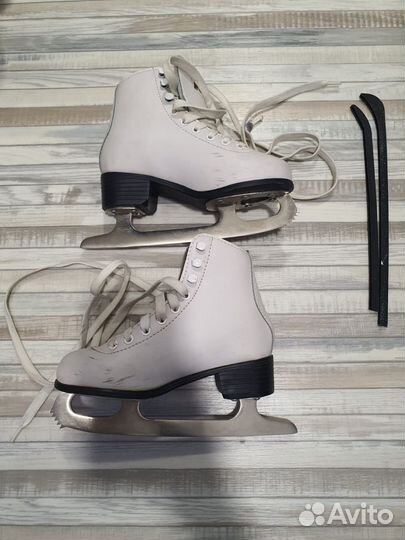 Коньки фигурные 31р-р