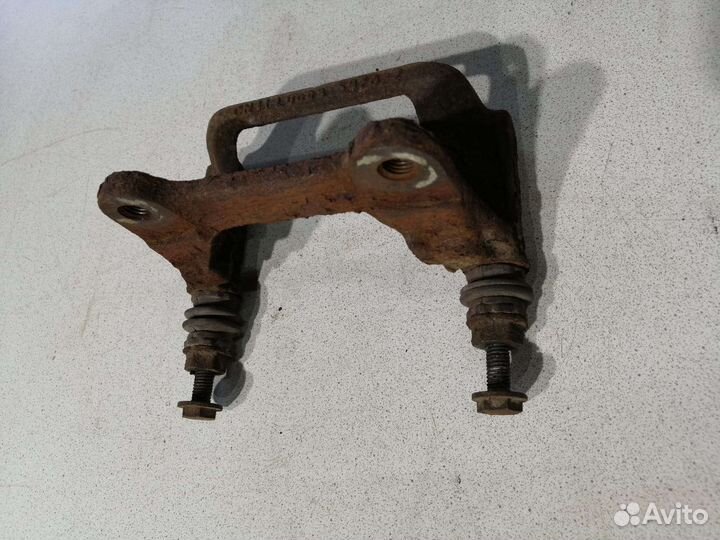 Скоба зад.тормозного суппорта Alfa Romeo 156