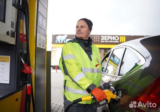 Заправщик на АЗС Роснефть м. Аминьевская (MR009)