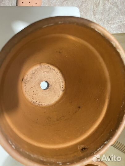 Глиняный горшок