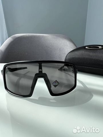 Очки oakley sutro s