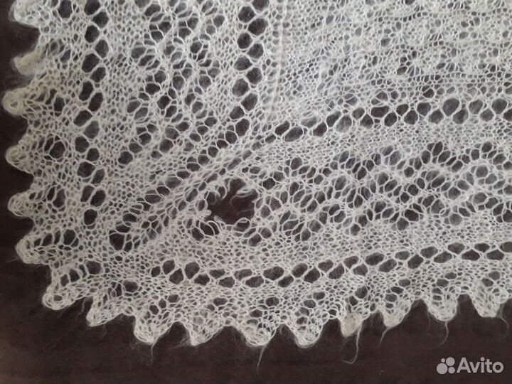 Пуховый платок шаль