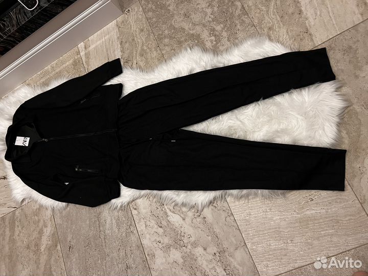 Комтюм спорт s-m новый