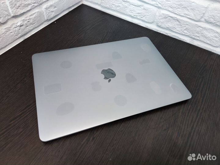 Apple MacBook Air 2020 Core i3/SSD 256/Retina
