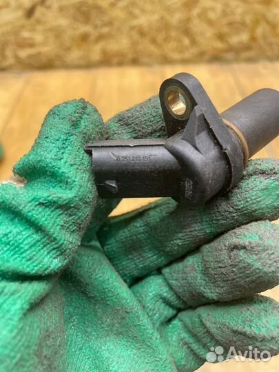 Датчик коленвала Opel Corsa D Z12XEP 2006