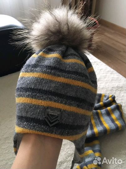 Шапка и шарф комплект на 2-4 года