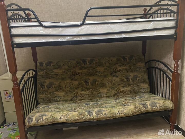 Двухъярусная кровать с диваном бу