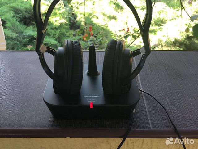Беспроводные наушники Panasonic RP-WF830T