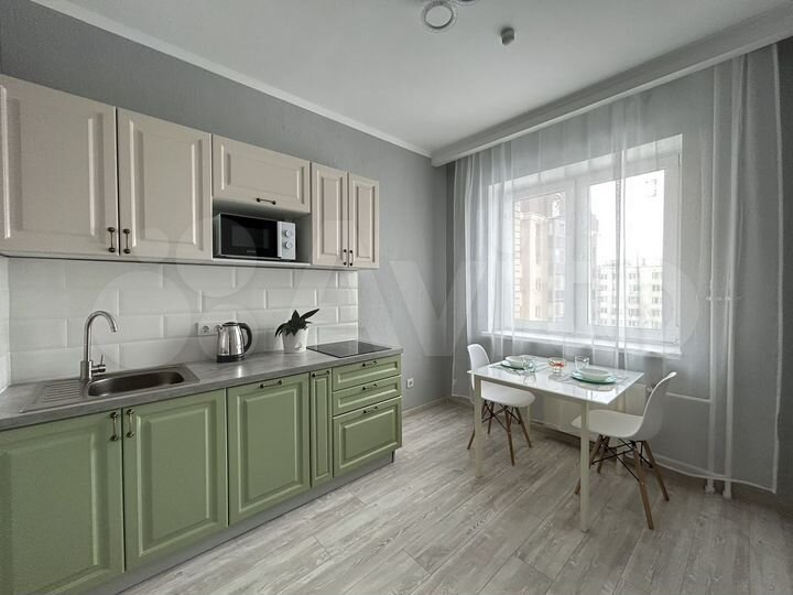 1-к. квартира, 40 м², 7/15 эт.