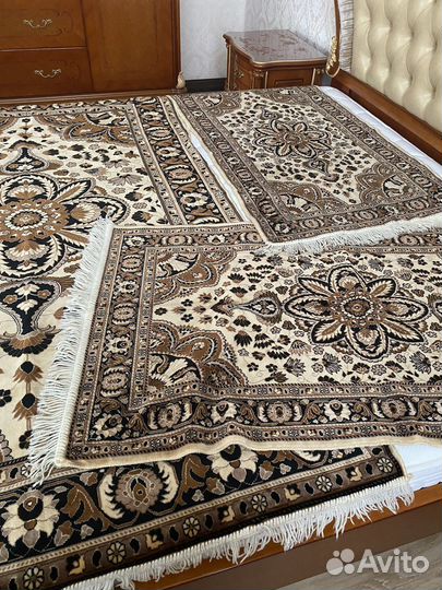 Комплект на мягкую мебель