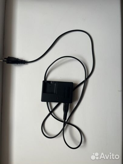 Компактный фотоаппарат