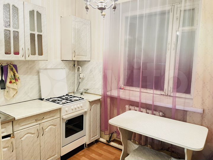 2-к. квартира, 44 м², 1/3 эт.