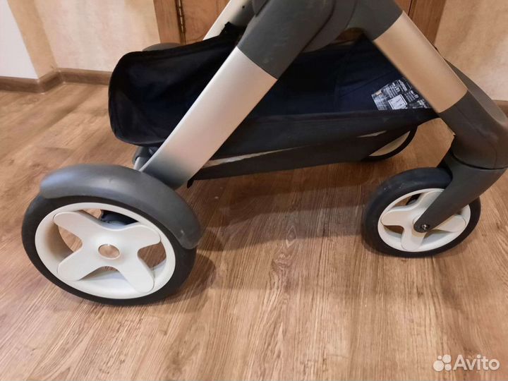 Коляска Stokke Trailz люлька