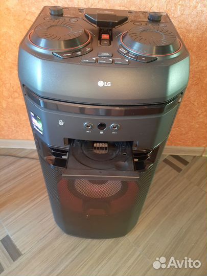 Напольная блютуз колонка