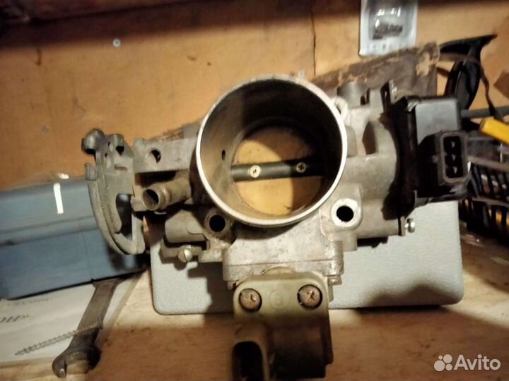 Дроссельная заслонка