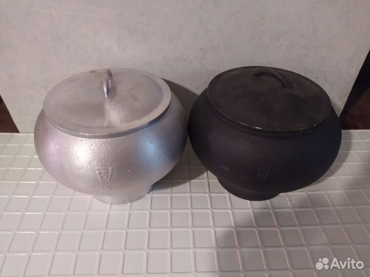 Чугунный горшок