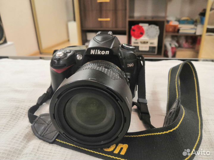 Зеркальный фотоаппарат nikon D90
