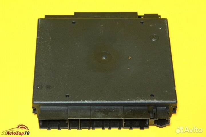 VW Phaeton Блок электронный переднего правого сиде