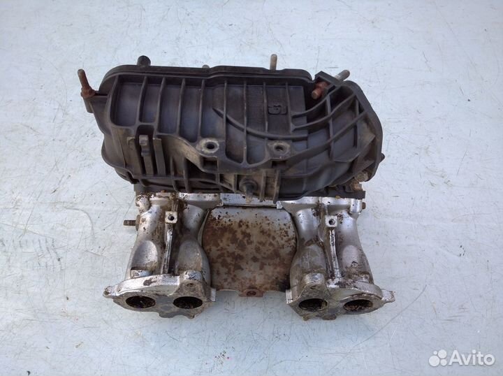 Коллектор впускной Ваз 2110 Приора