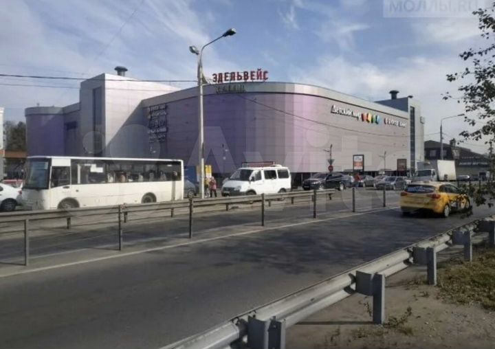 Место на ярмарке мастеров в торговом центре