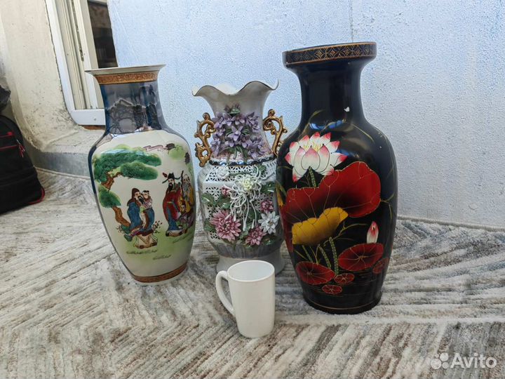 Фарфоровые вазы