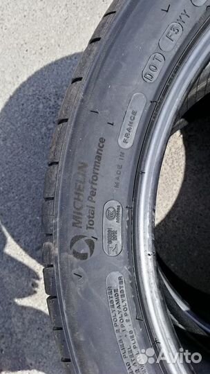 Michelin Pilot Sport 4 275/40 R19 105Y