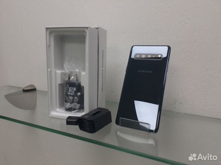 Samsung Galaxy S10 5G Single sim, 8/256 ГБ