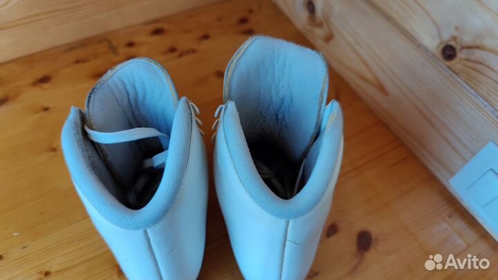 Фигурные ботинки Edea chorus 240