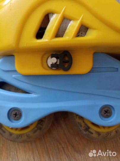 Роликовые коньки