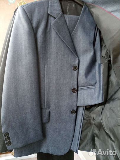 Школьный костюм новый