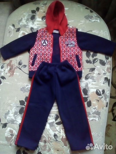 Спортивный костюм