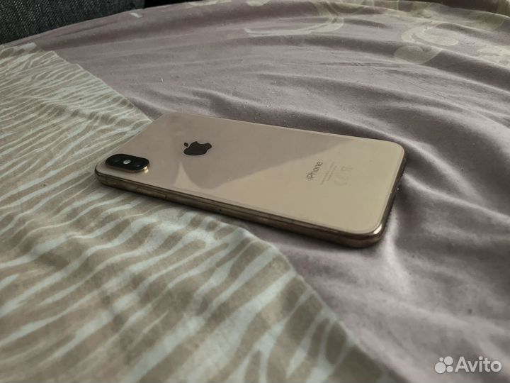 iPhone Xs, 64 ГБ