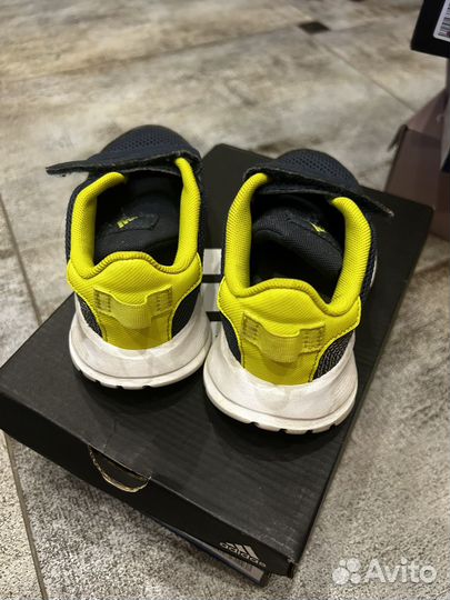 Кроссовки adidas летние 25,5