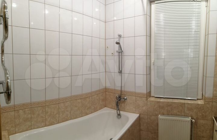 Дом 180 м² на участке 4,7 сот.