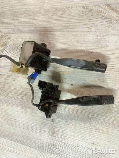 Подрулевой переключатель Nissan Terrano D21