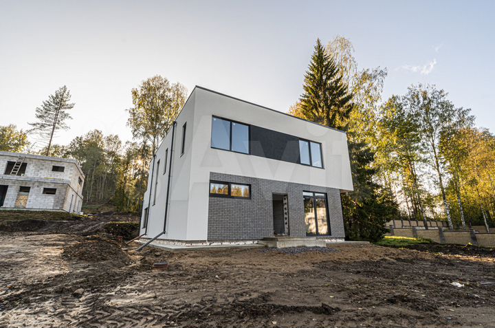 Дом 257,4 м² на участке 9,5 сот.