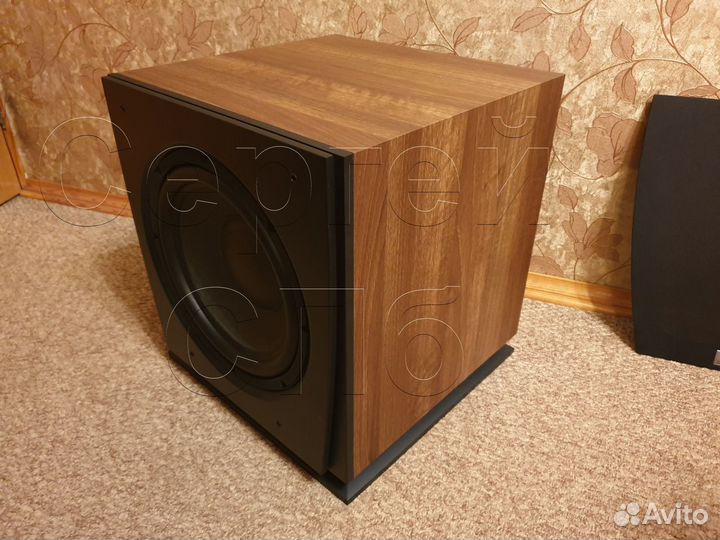 Сабвуфер Dali Ikon Sub MK2