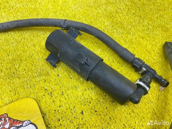 Форсунка омывателя фар передняя правая Bmw X5 E70 145047