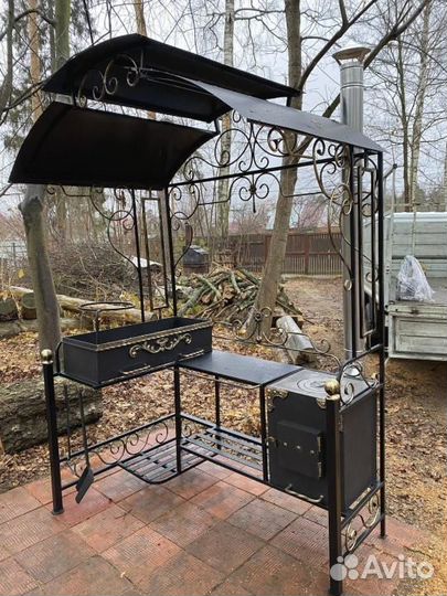 Кованый мангал с печкой и крышей
