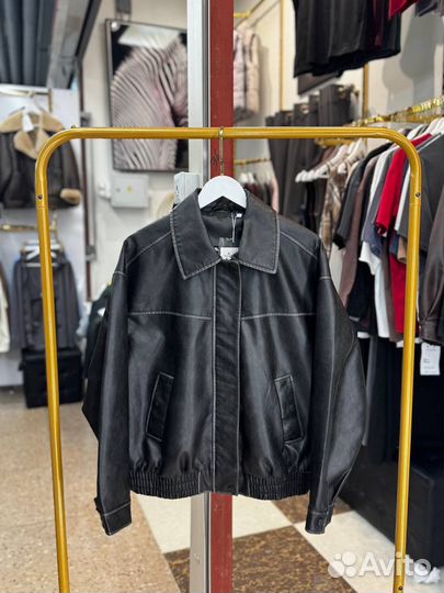 Кожаная куртка женская весенняя