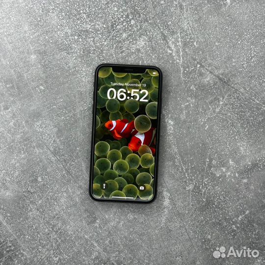 iPhone Xs, 64 ГБ