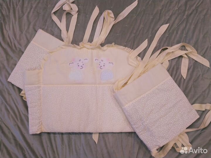 Бортики в детскую кроватку и балдахин