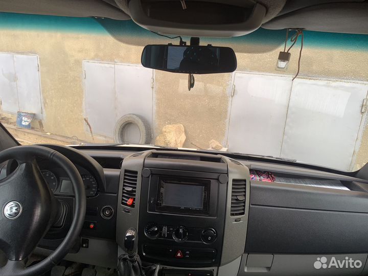 Volkswagen Crafter, 2010