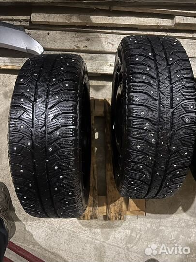Bridgestone Ice Cruiser 7000S 185/60 R15 84T