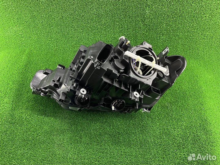 Фара правая BMW F30 12-16 Ксенон